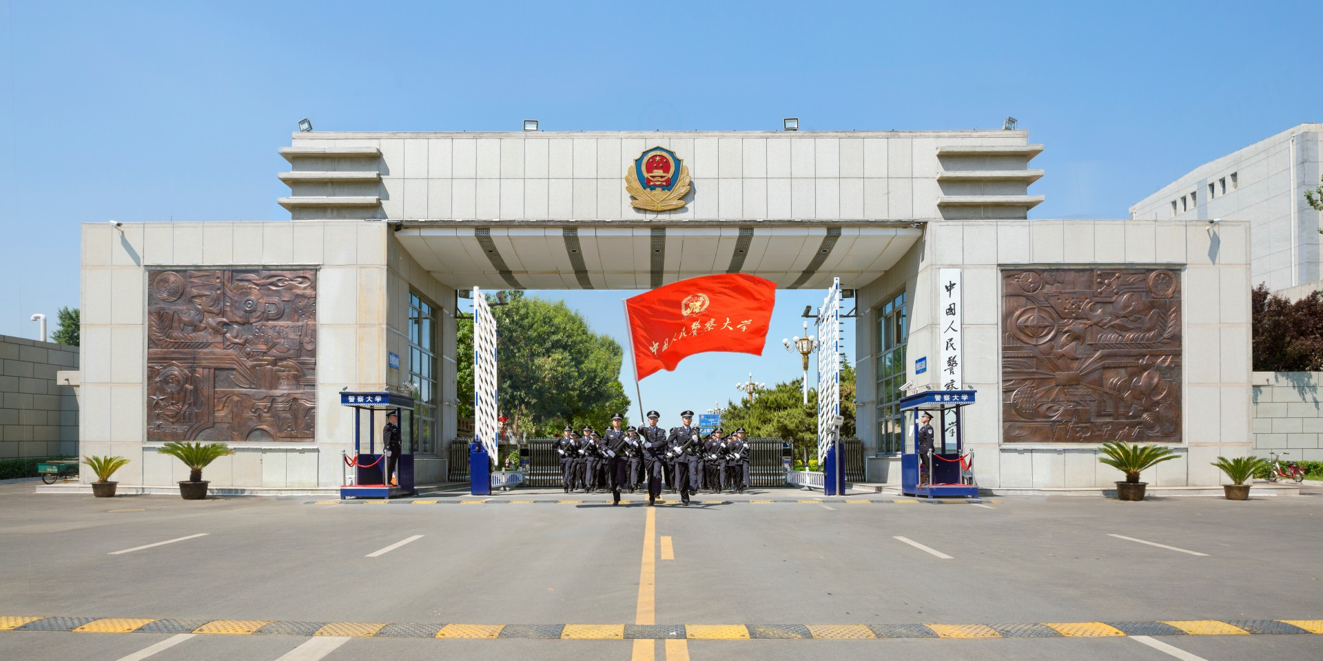 四川考生公安警校报考全攻略：条件、流程与入警率分析