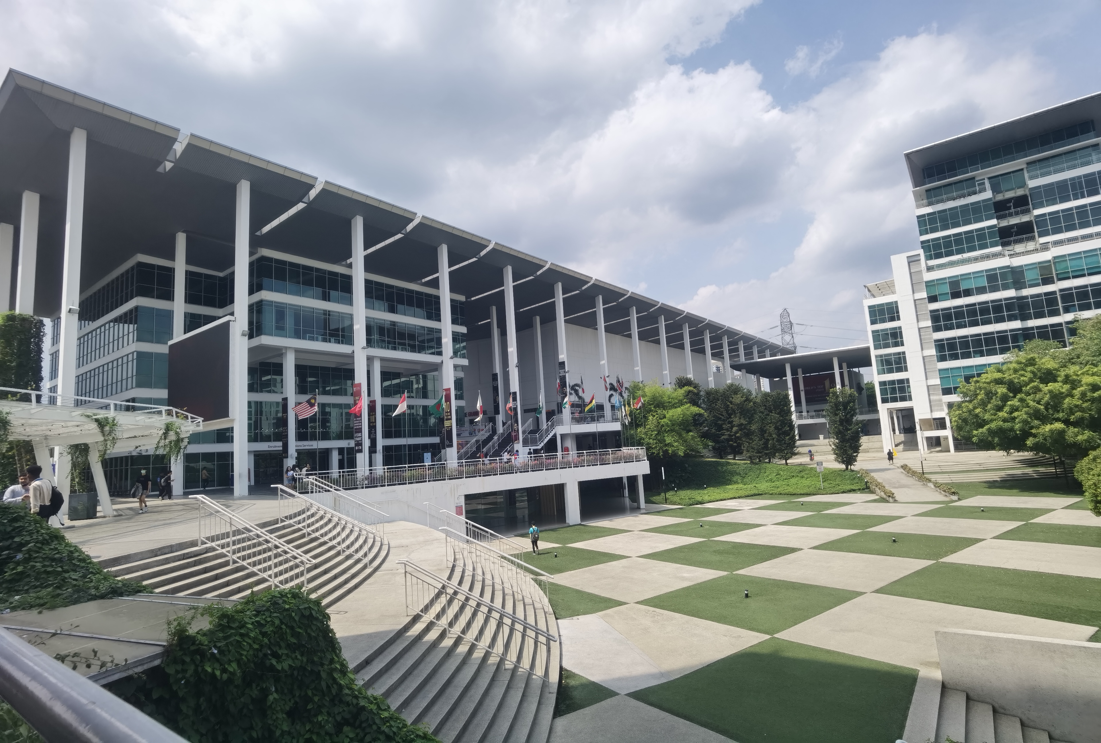 泰莱大学