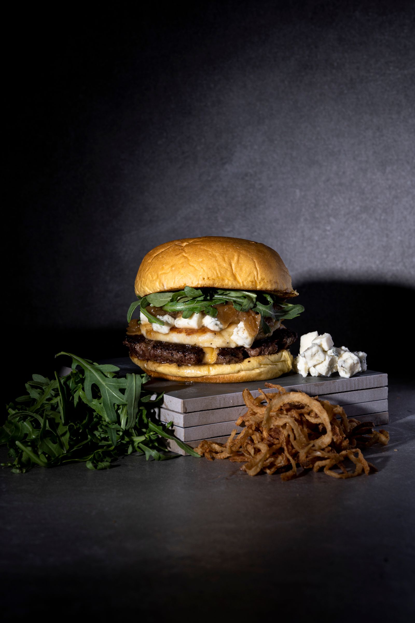 food cheeseburger